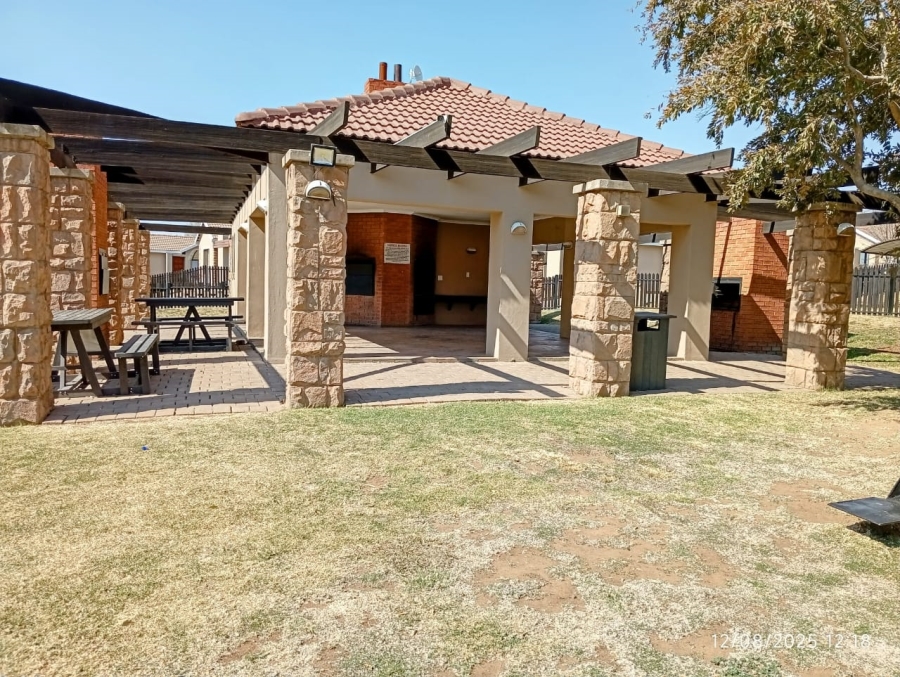 3 Bedroom Property for Sale in Hillside Free State